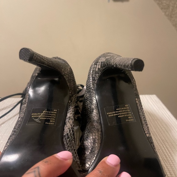 Steve Madden Cryptic Snake Gladiator Boot - Picture 2 of 8